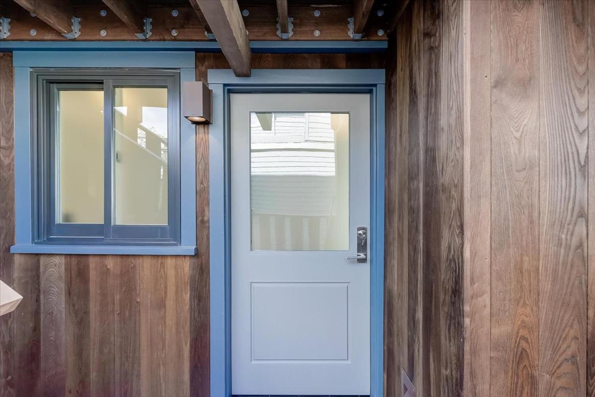 Floating Condos Of Commodore 11 Mill Valley Exterior photo